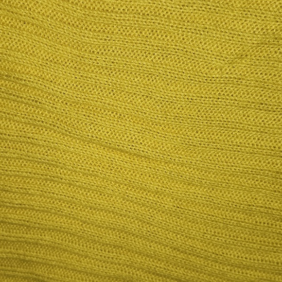 🔥Crop Top Yellow Ribbed Long-Sleeve Sweater - Picture 3 of 4